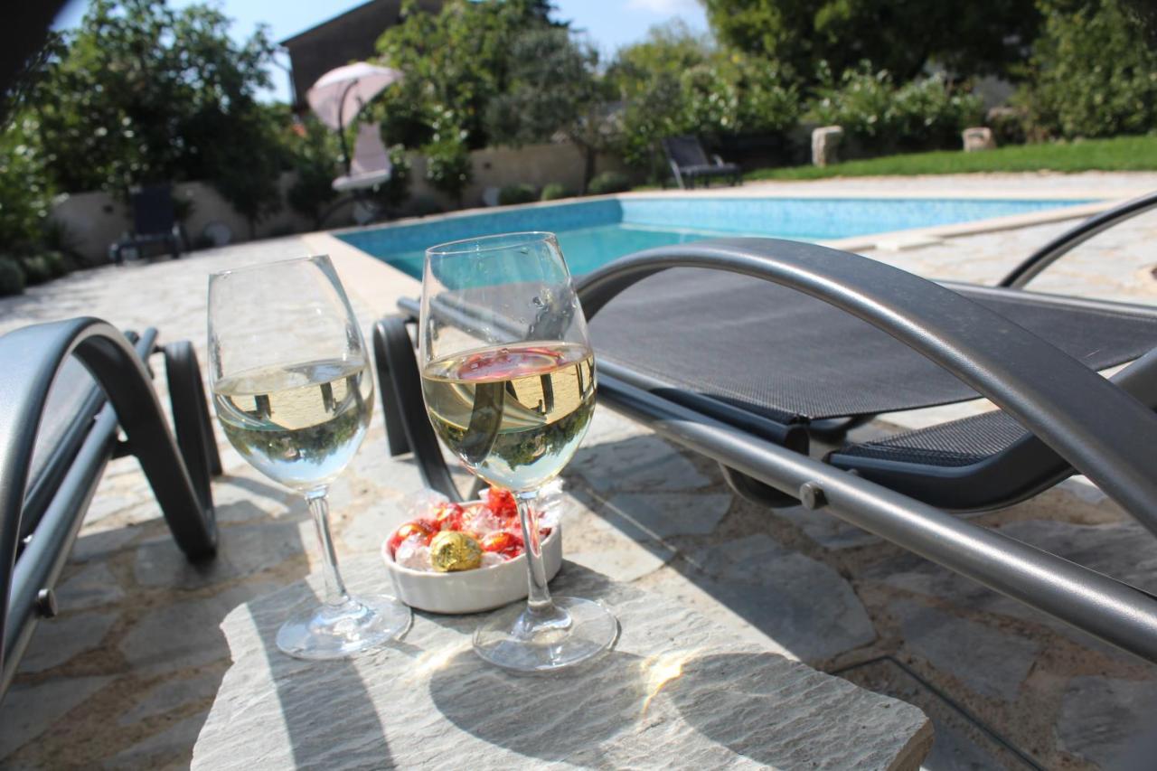 Villa Calma, Recharge Your Body And Mind Gabonjin Exterior photo